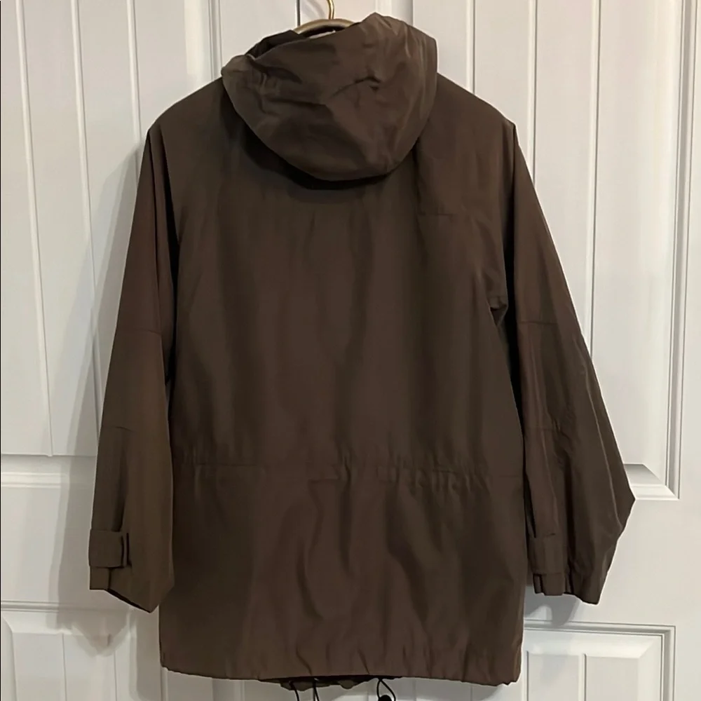 Eddie Bauer featuring practical